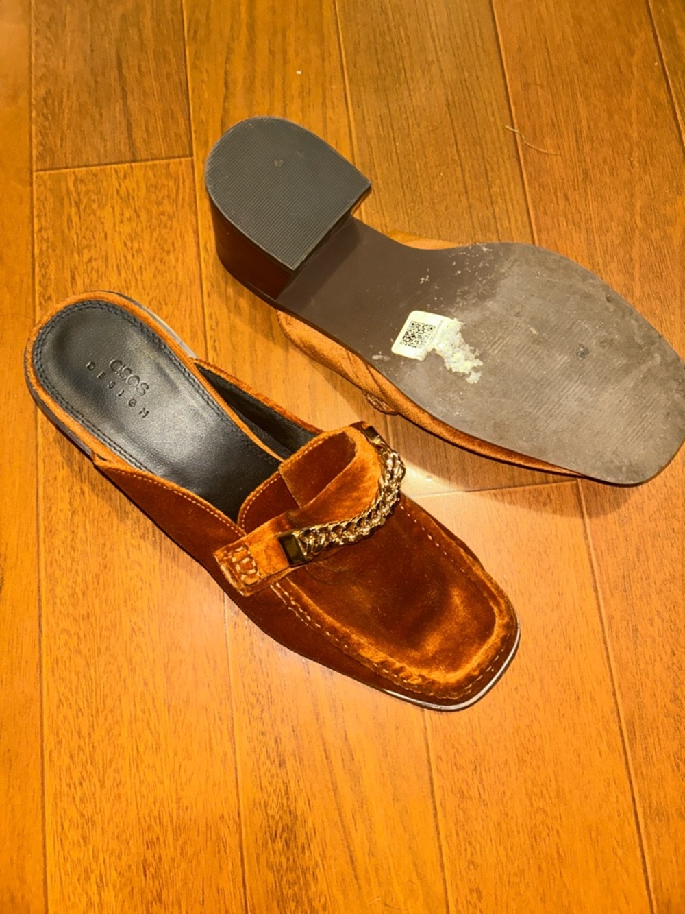 ASOS Velvet Chain-Trim Mule - Burnt Orange - Picture 4 of 4